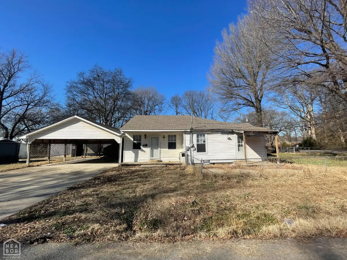 120 E Speedway Street, Trumann, AR 72472 - #1