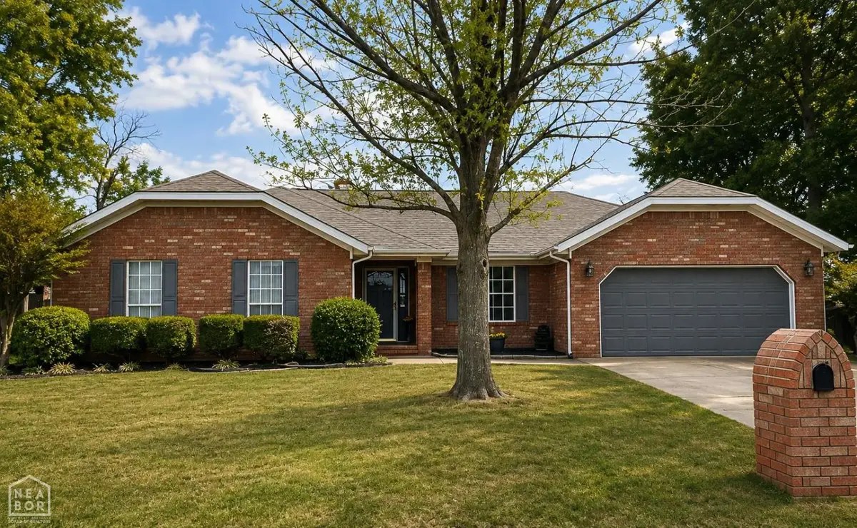 1113 Robinwood, Paragould, AR 72450 - #1