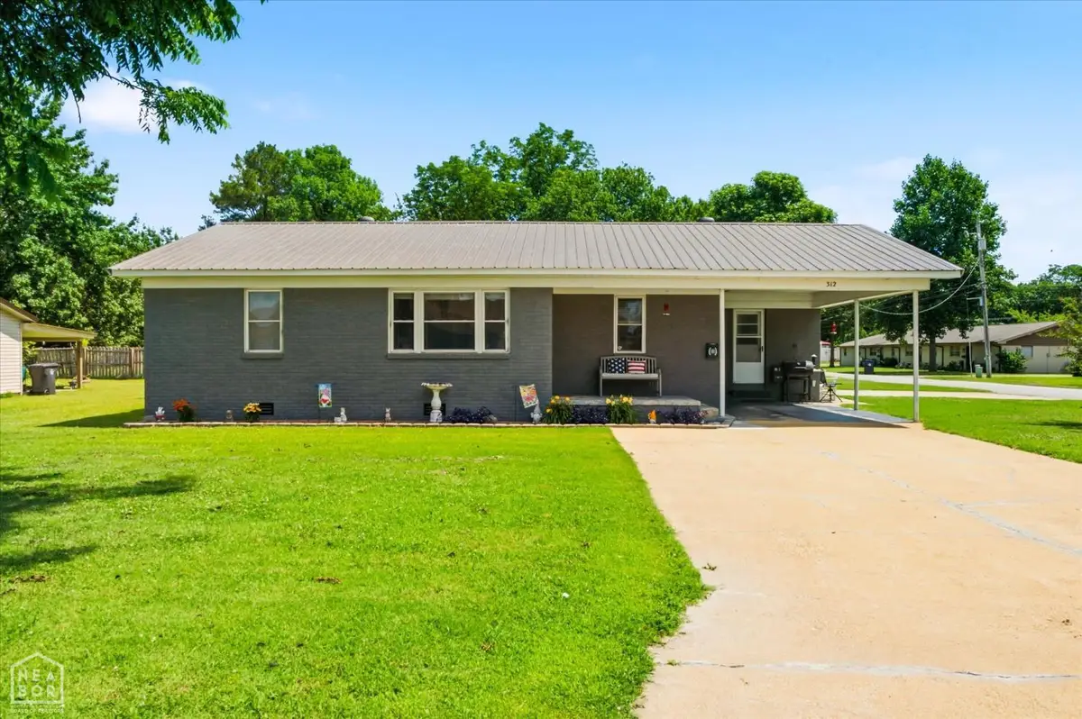 312 E Walnut Street E, Walnut Ridge, AR 72476 - #1
