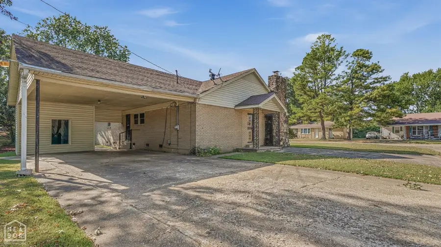 913 S Parkside Street, Blytheville, AR 72315 - #2
