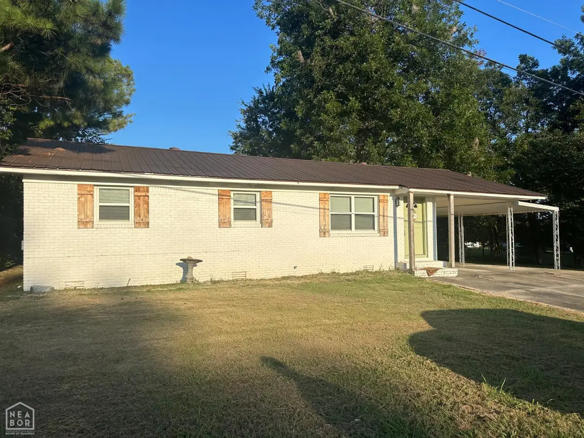 205 S Pine Street, Rector, AR 72461 - #1