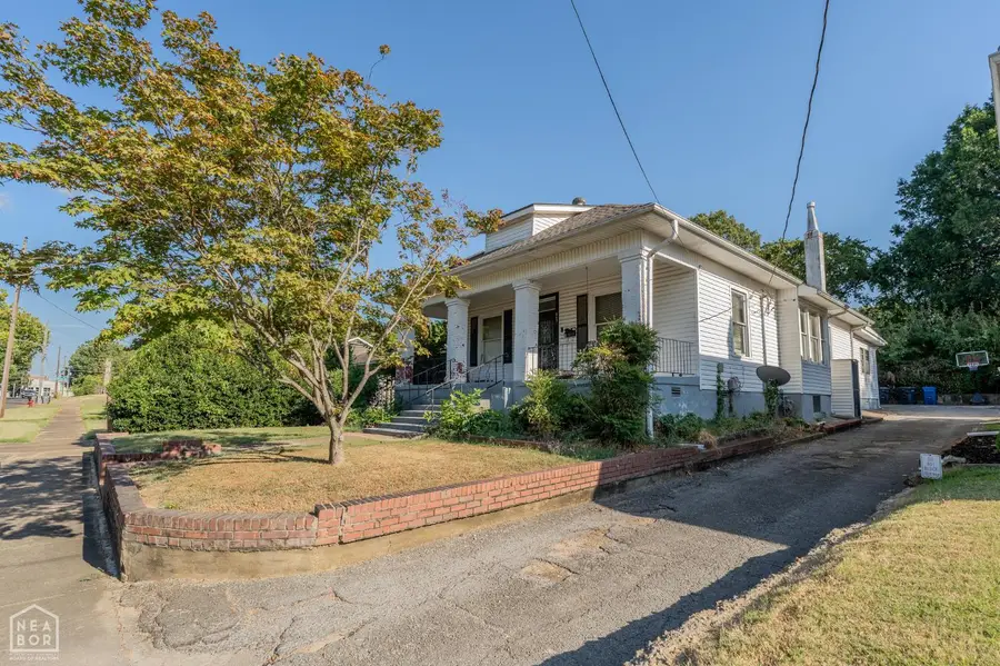517 Warner Avenue, Jonesboro, AR 72401 - #2