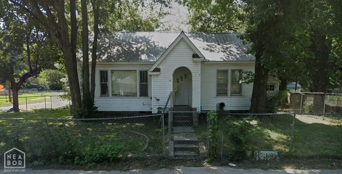 1001 W Huntington Avenue W, Jonesboro, AR 72401 - #1