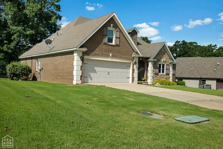 4105 Sage Meadows Boulevard, Jonesboro, AR 72405 - #2