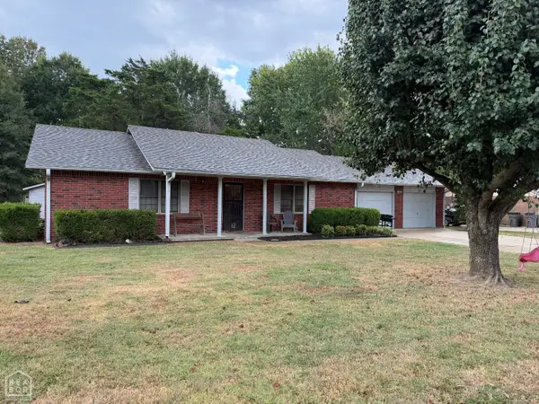 1407 Daniel Drive, Paragould, AR 72450