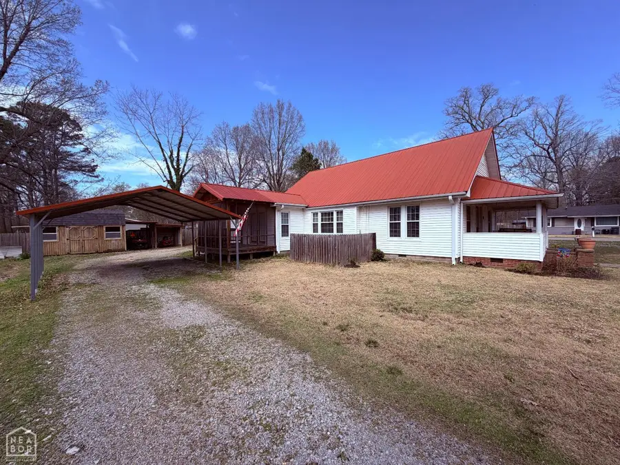 217 S 12th Avenue, Piggott, AR 72454 - #3