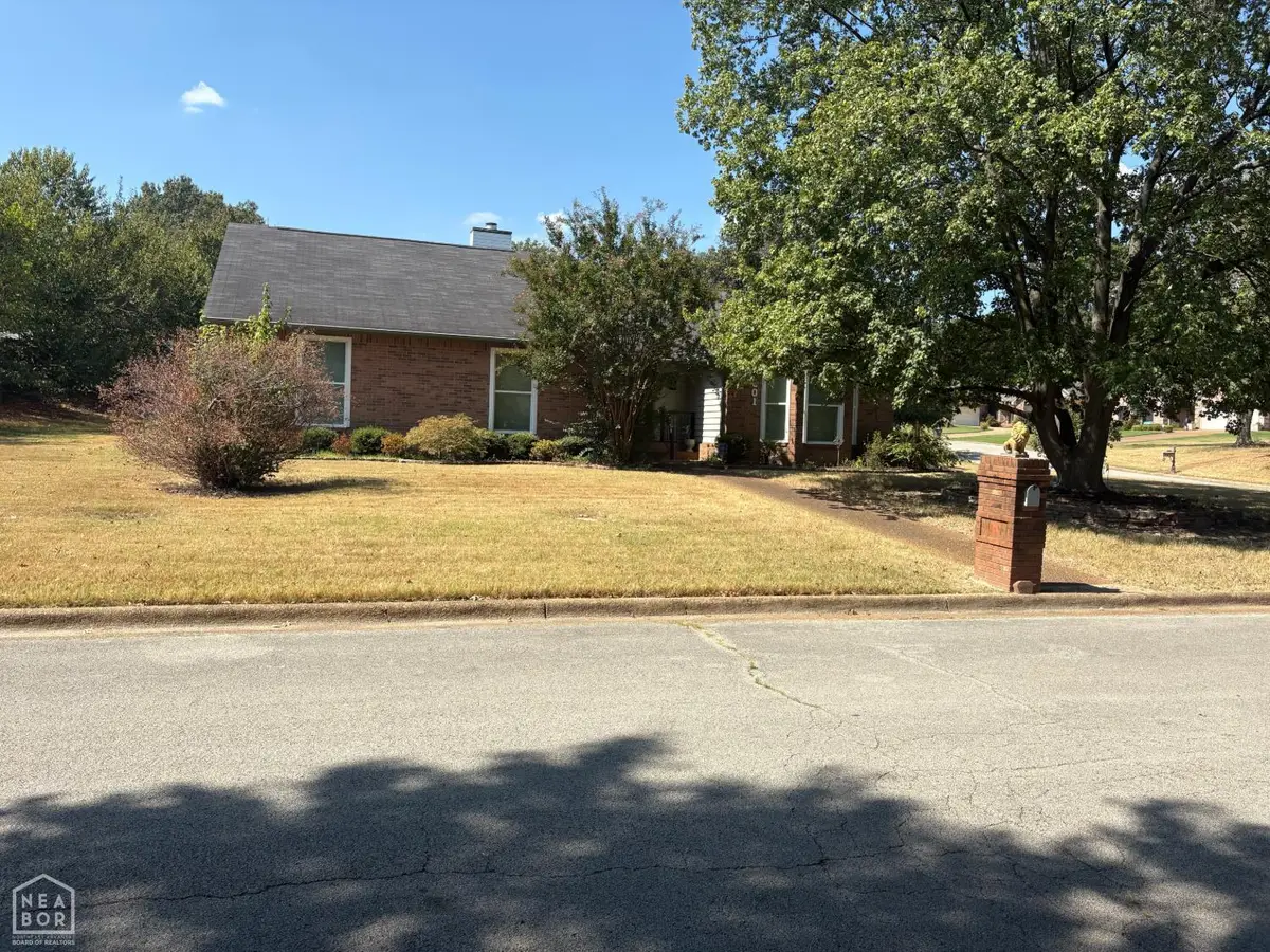 1001 Fernwood, Jonesboro, AR 72401 - #1