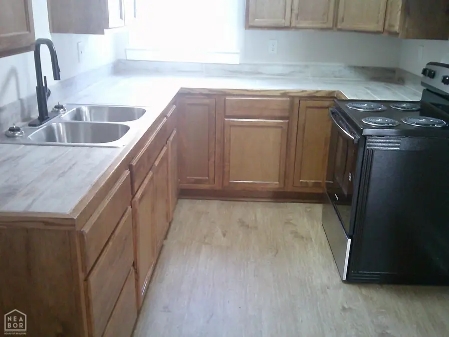 1403 Dill, Newport, AR 72112 - #3