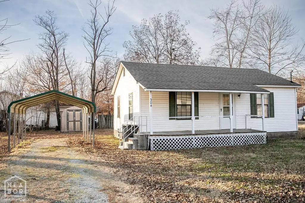 304 N 12th Avenue, Paragould, AR 72450 - #1