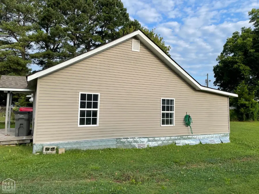 1507 W Emerson Street, Paragould, AR 72450 - #3