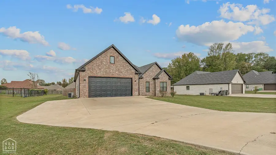 3202 Fairview Road, Paragould, AR 72450 - #2