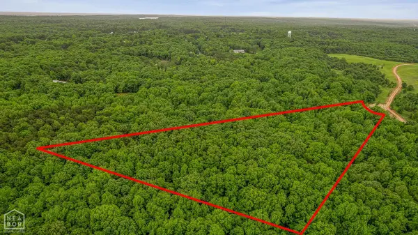 8208 Oak Creek Lane, Harrisburg, AR 72432