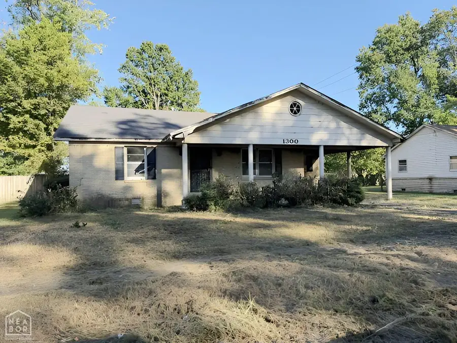 1300 N Broadway Street N, Blytheville, AR 72315 - #3