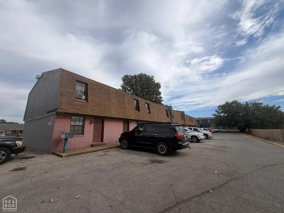 208 State, Jonesboro, AR 72401 - #1
