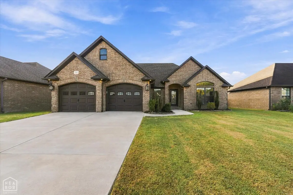 908 Garrison Lane, Paragould, AR 72450 - #1