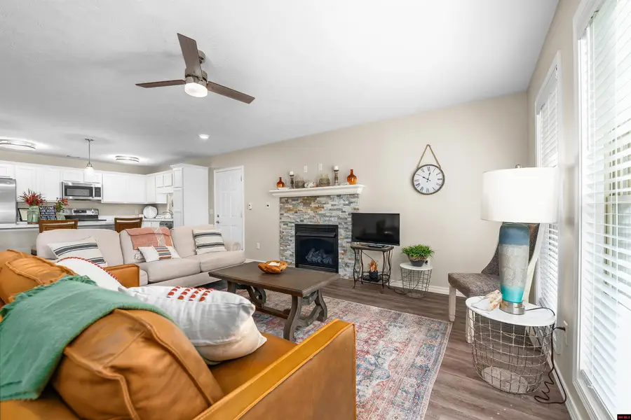 1902 ONTARIO COURT, Mountain Home, AR 72653 - Image #2