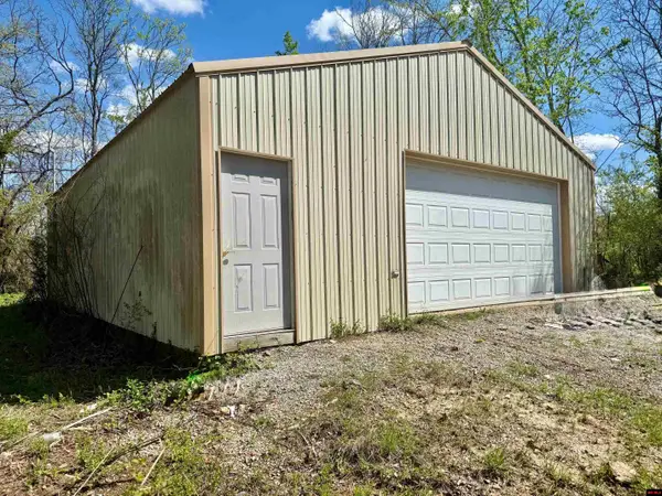 6577 HWY 202, Flippin, AR 72634