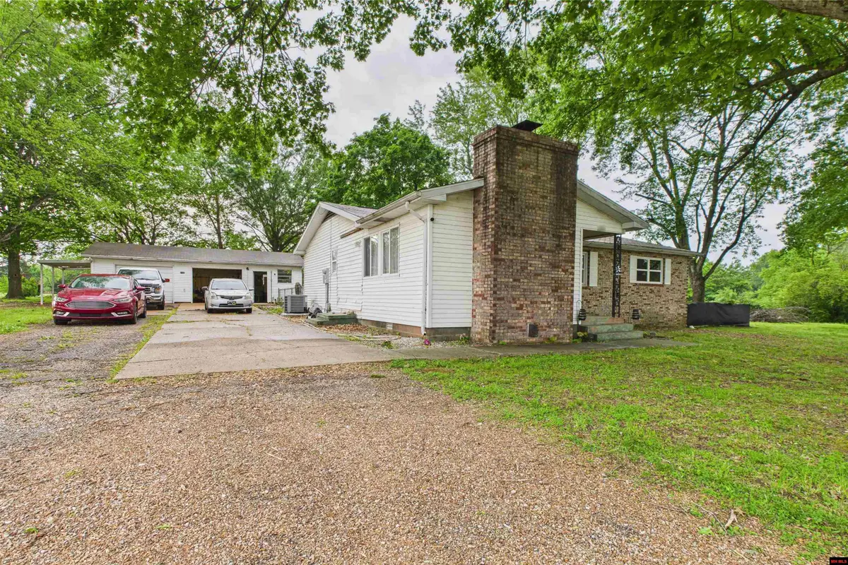 7056 HWY 62 WEST, Gassville, AR 72635 - Image #1