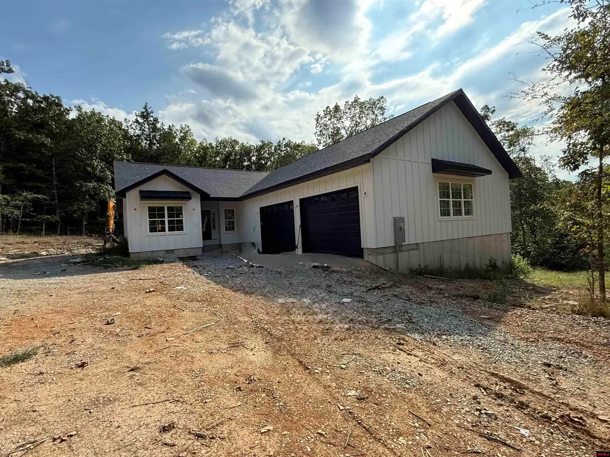 201 CARDINAL TERRACE, Bull Shoals, AR 72619 - Image #1