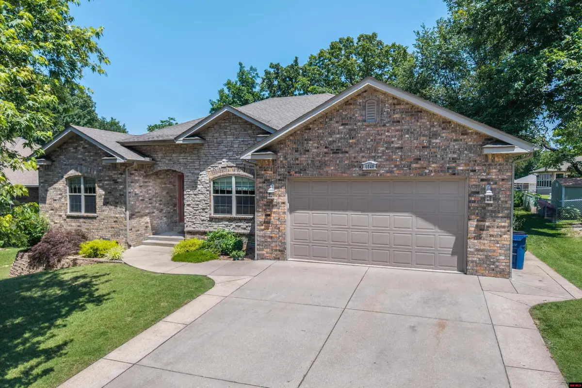 1343 HAMPSHIRE CIRCLE, Mountain Home, AR 72653 - #1