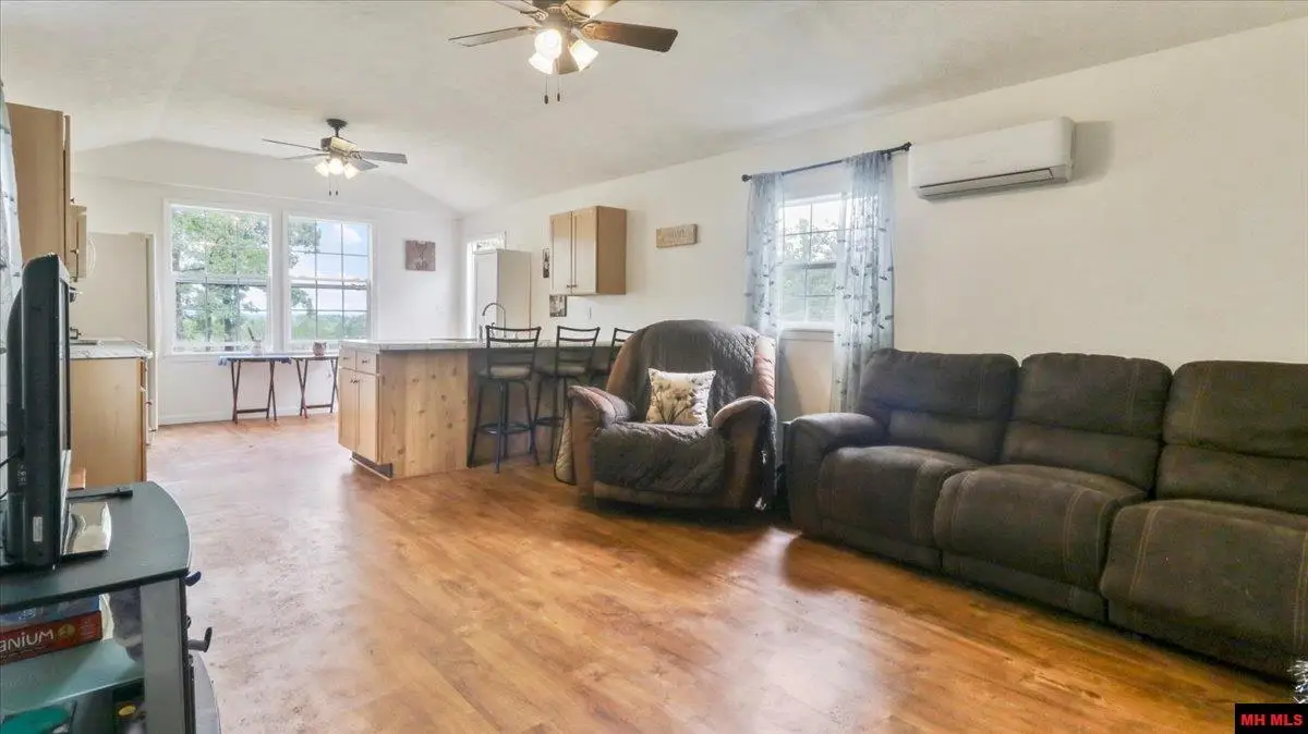 261 LAZY ACRES ROAD, Protem, MO 65733 - Image #1