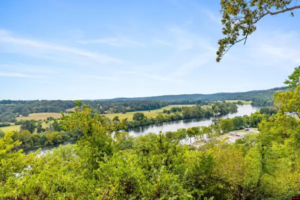 377 VIRGINIA LEE DRIVE, Cotter, AR 72626