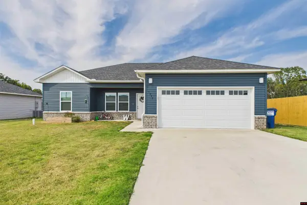 1077 OZARK AVENUE, Mountain Home, AR 72653