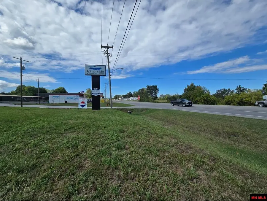 005-02771-252 HWY 62, Gassville, AR 72635 - Image #2