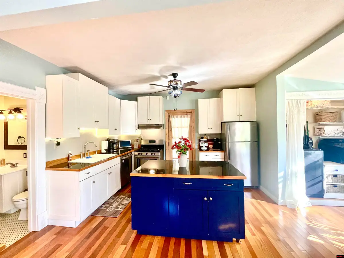 901 N ESTES AVENUE, Yellville, AR 72687 - Image #1