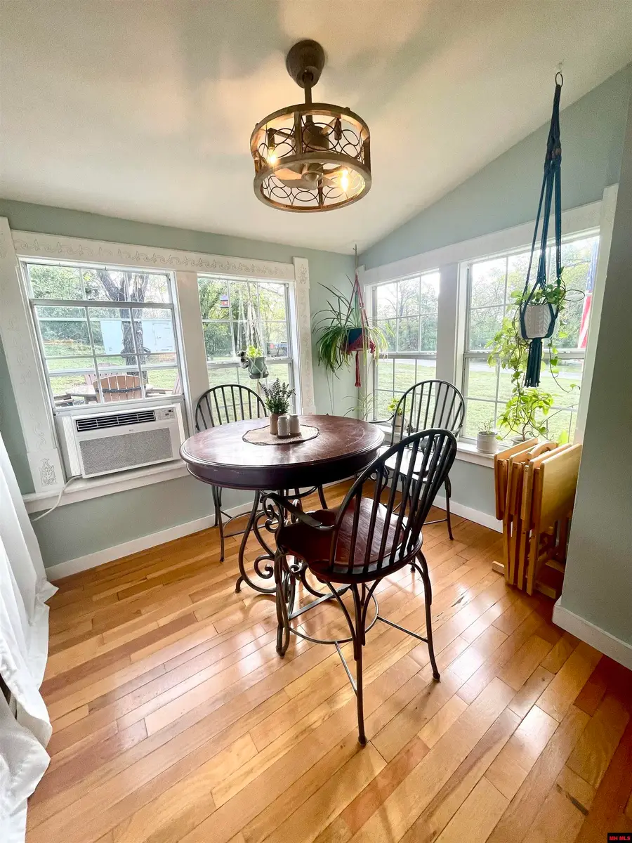 901 N ESTES AVENUE, Yellville, AR 72687 - Image #3