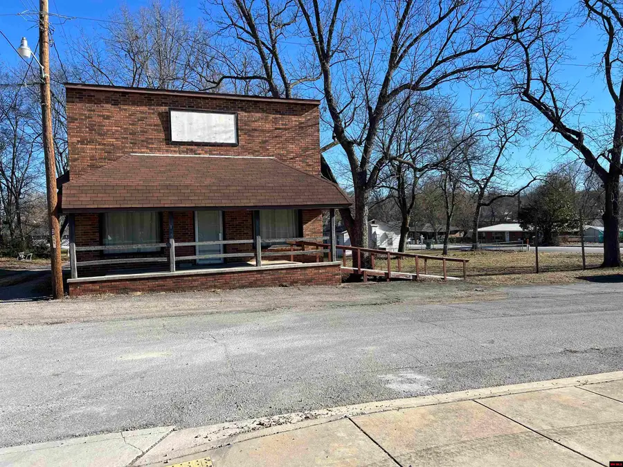 105 & 107 S 2ND STREET, Flippin, AR 72634 - Image #2