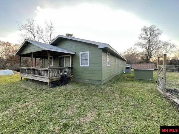 540 MC 8001, Yellville, AR 72687