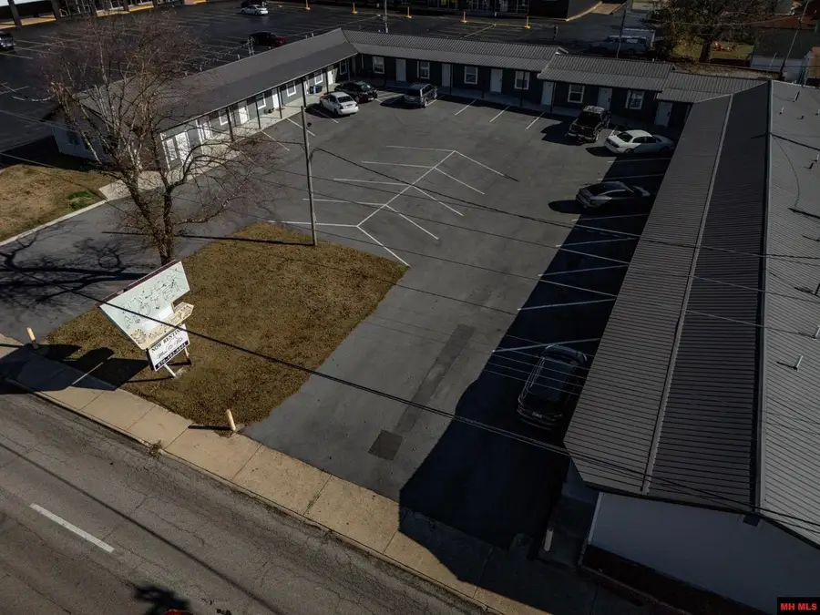 411 S MAIN STREET, Mountain Home, AR 72653 - Image #2