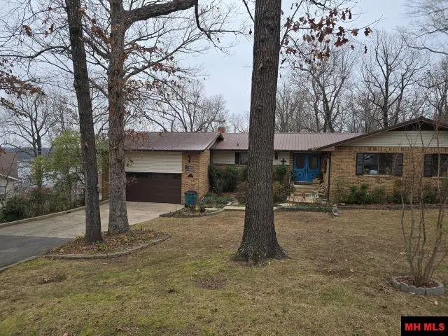 104 WHITE HERON CIRCLE, Bull Shoals, AR 72619 - Image #1