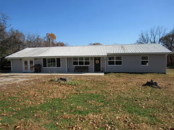 218 S CEDAR STREET, Yellville, AR 72687