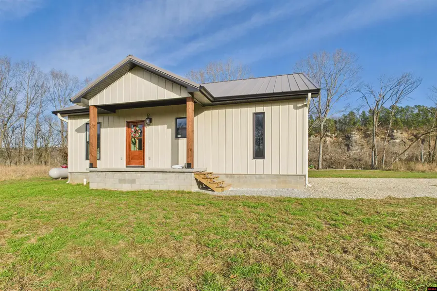 82 TRAVIS TERRACE, Norfork, AR 72658 - Image #2