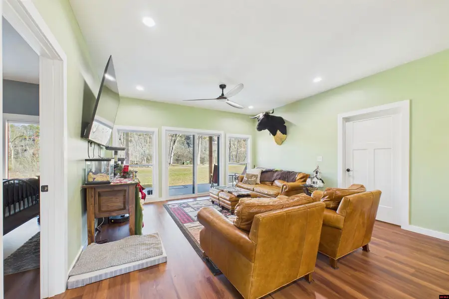 82 TRAVIS TERRACE, Norfork, AR 72658 - Image #3