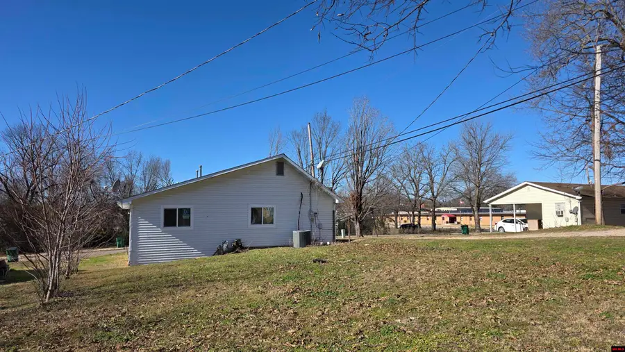 207 N 2ND STREET, Flippin, AR 72634 - Image #3