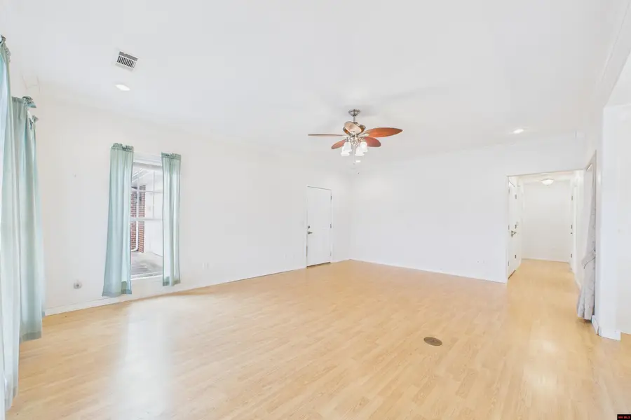 743 EMBASSY PARKWAY, Mountain Home, AR 72653 - Image #3