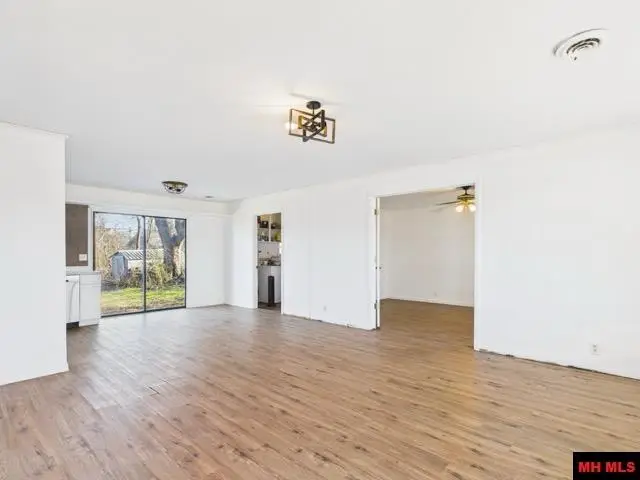 103 JOHNSON STREET, Flippin, AR 72634 - #2