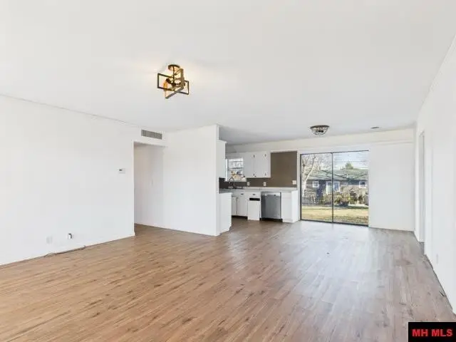 103 JOHNSON STREET, Flippin, AR 72634 - #3