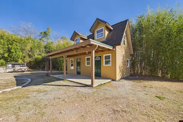 65 OAKRIDGE DRIVE, Salesville, AR 72653