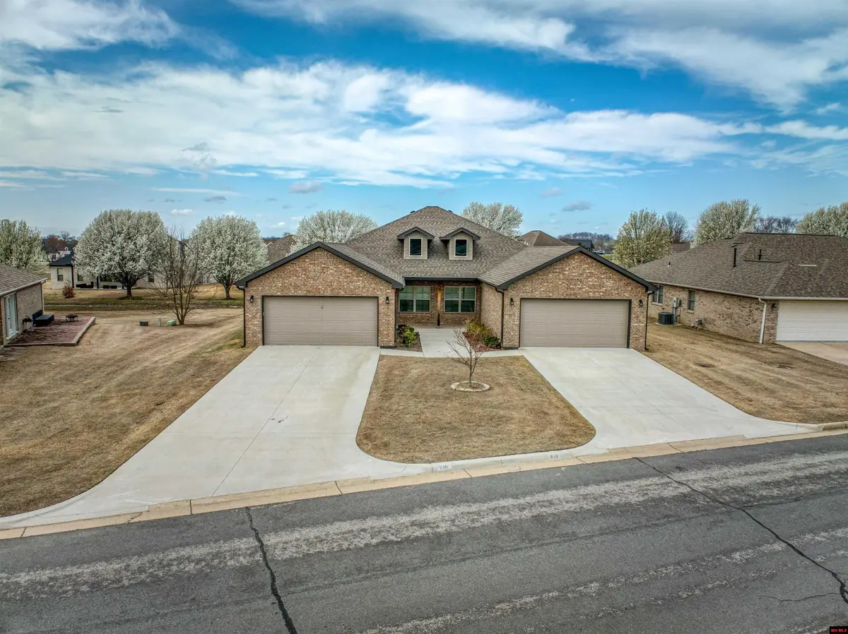 212 TURNBERRY COURT, Mountain Home, AR 72653 - #1