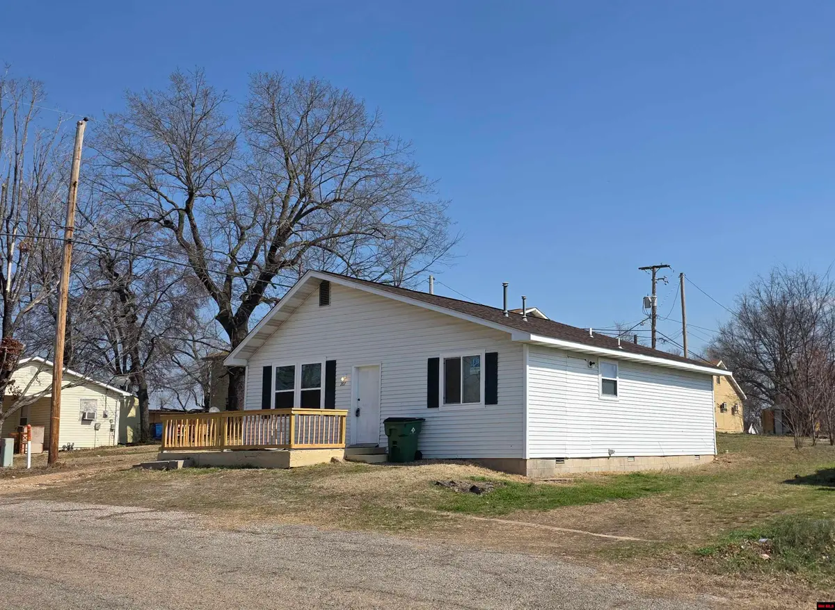 207 N 2ND STREET, Flippin, AR 72634 - #1