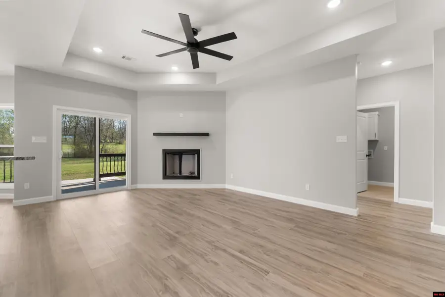 28 SISNEY DRIVE, Ash Flat, AR 72513 - #2