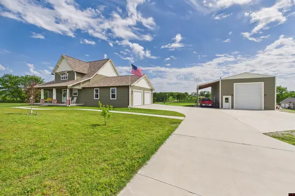 16 DEBONAIR COURT, Gassville, AR 72635