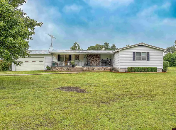 1095 HWY 235, Yellville, AR 72687