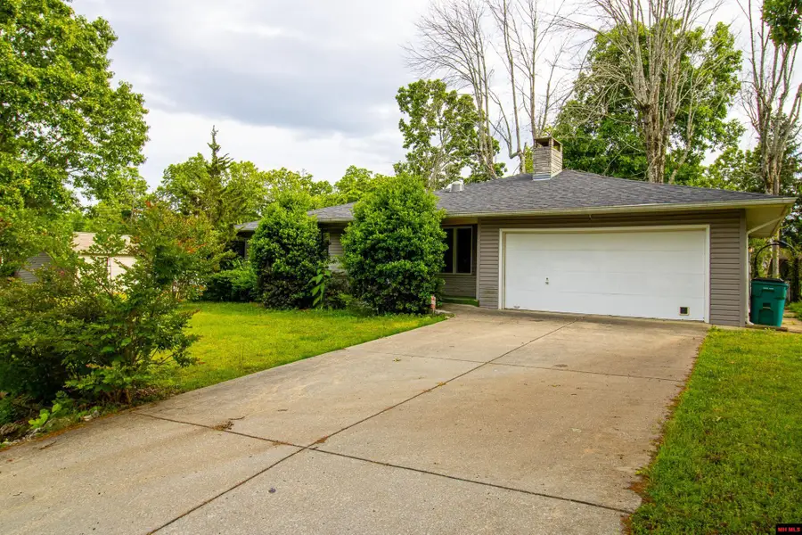 105 WALDEN LANE, Bull Shoals, AR 72619 - #2