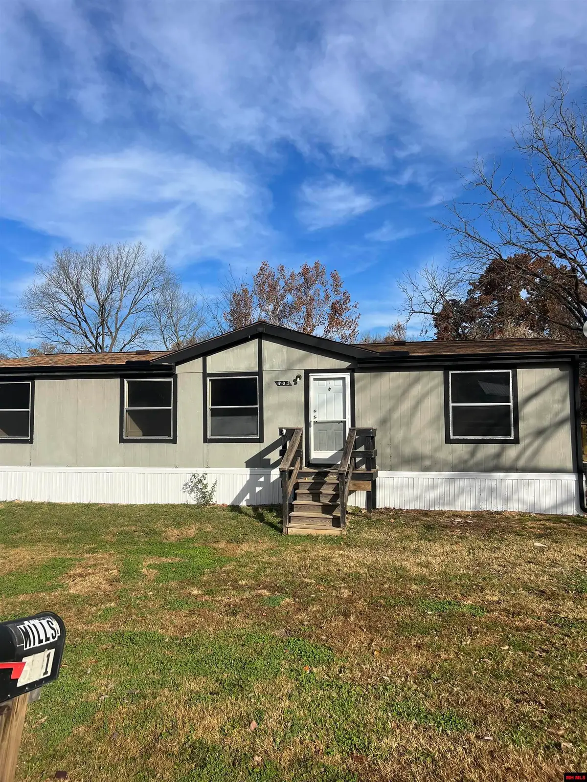 501 GIRARD STREET, Flippin, AR 72634 - #1