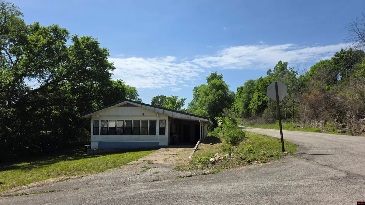 317 W 5TH STREET, Yellville, AR 72687 - #1